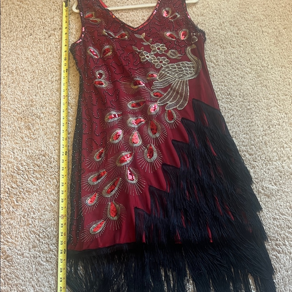 Elegant Red and Black Peacock flapper Dress - Picture 6 of 9